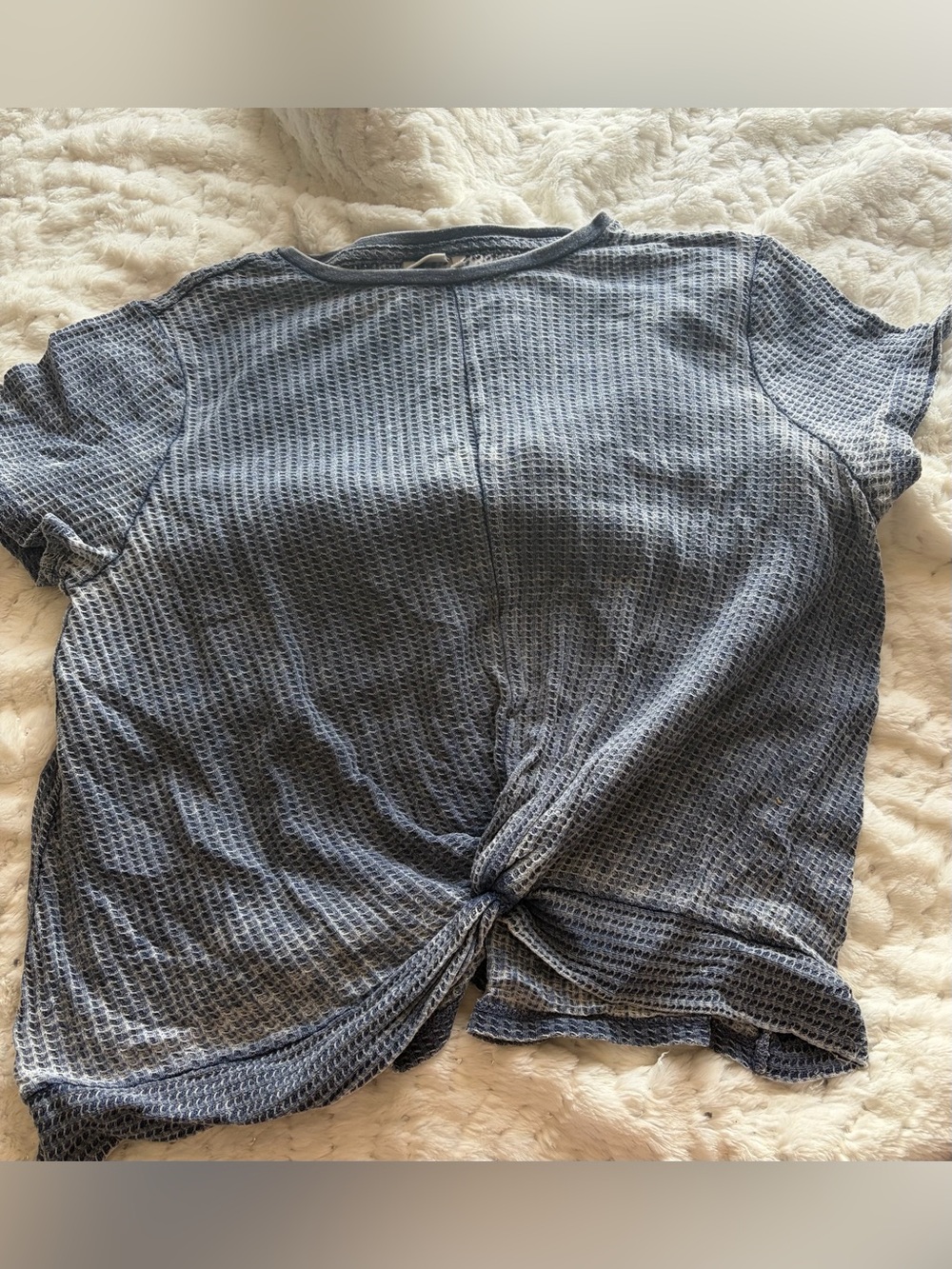 True Craft Women’s 1X Distressed Blue Knit Front Tie Top Plus Size